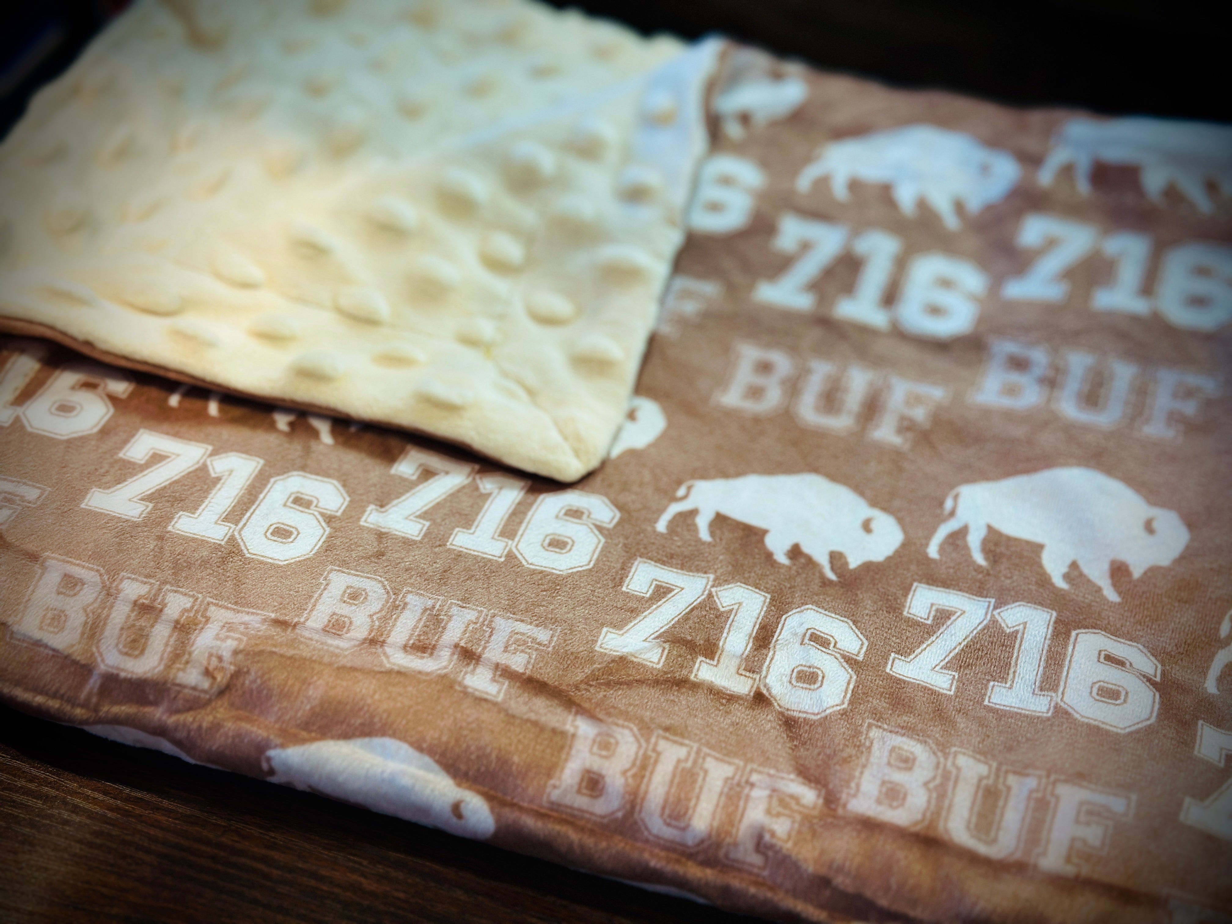 Neutral 716 Buffalo Collection Blanket