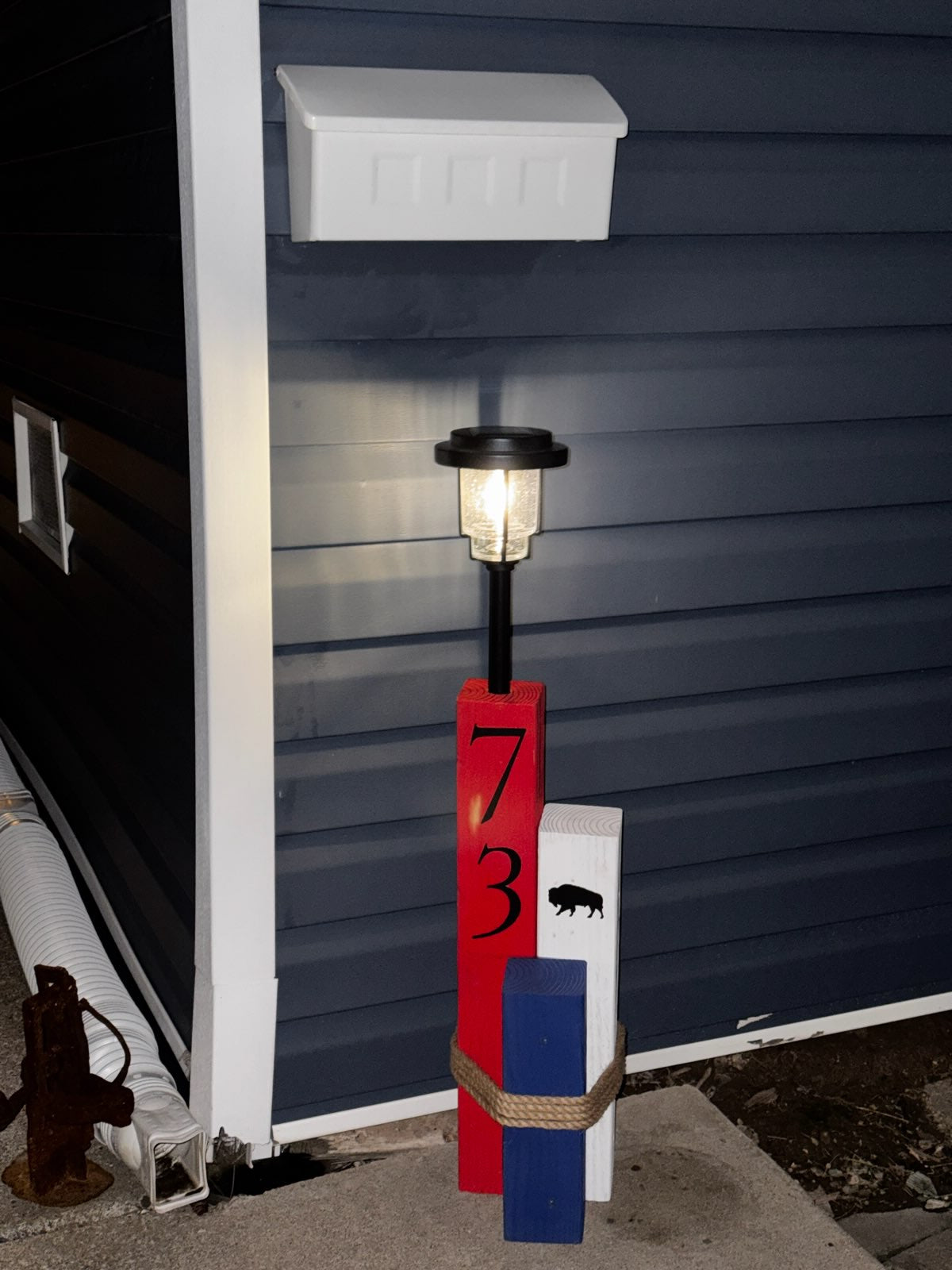 Custom Buffalo-Themed Address Post with Solar Light – Personalized House Number Decor