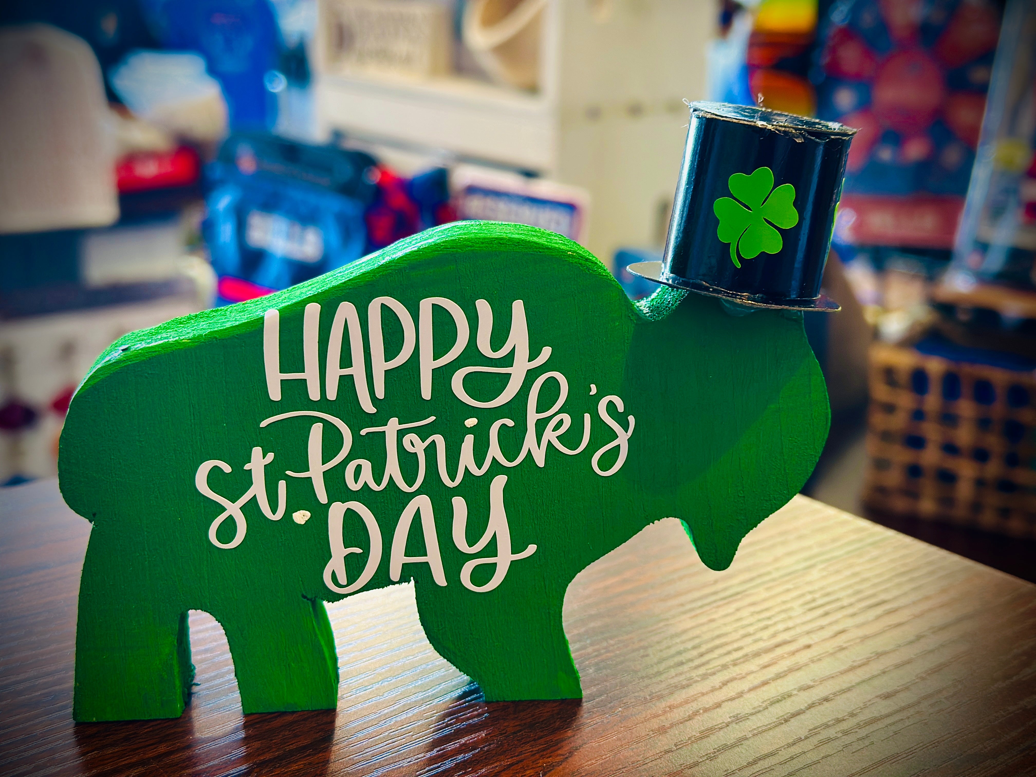 Buffalo St. Patrick’s Day Wooden Decor – Festive Green Buffalo with Hat